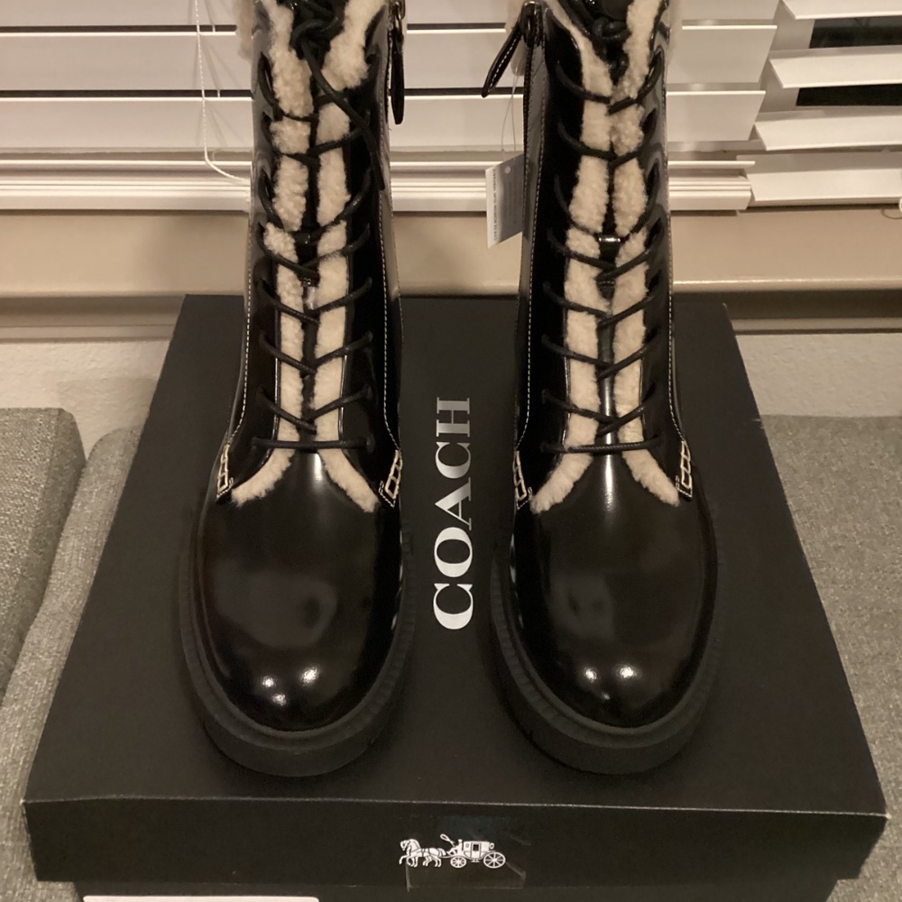 COACH Women's Leighton Signature Shearling Booties, size 10 - Picture 14 of 14